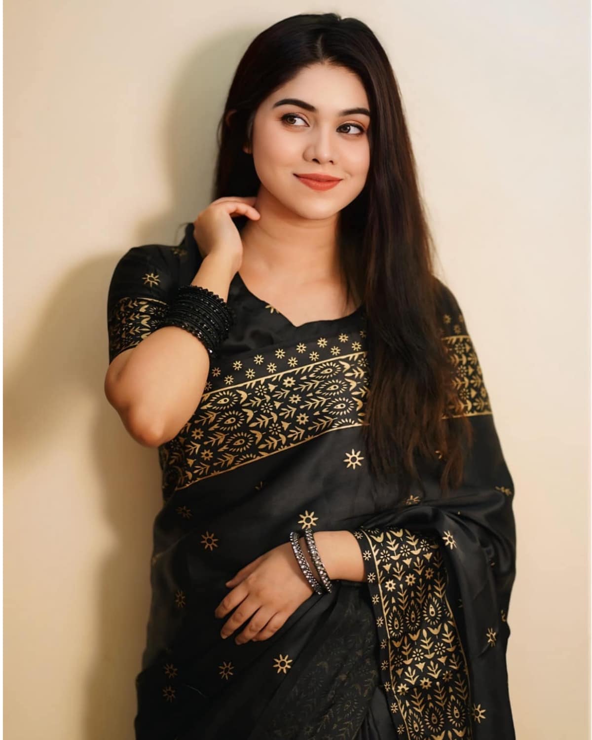 ✅ প্রতিটি শাড়ী চেক করে নেওয়ার সুবিধা