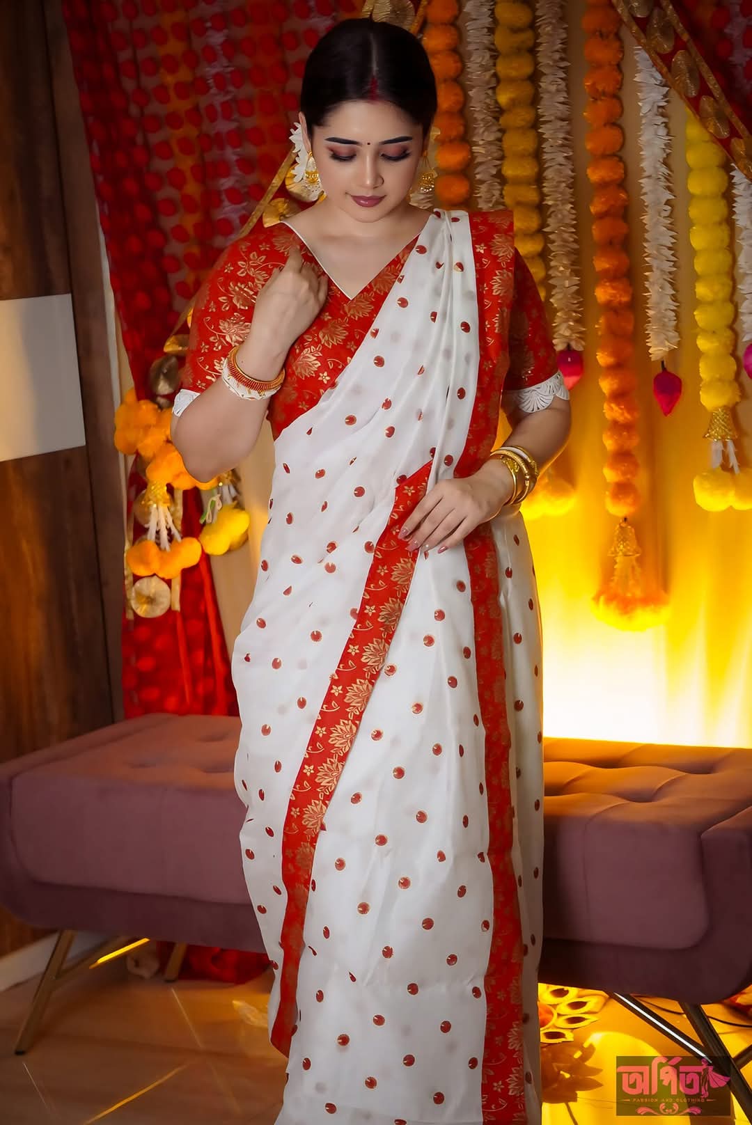 এই নববর্ষে প্রিয়জনের সেরা উপহার