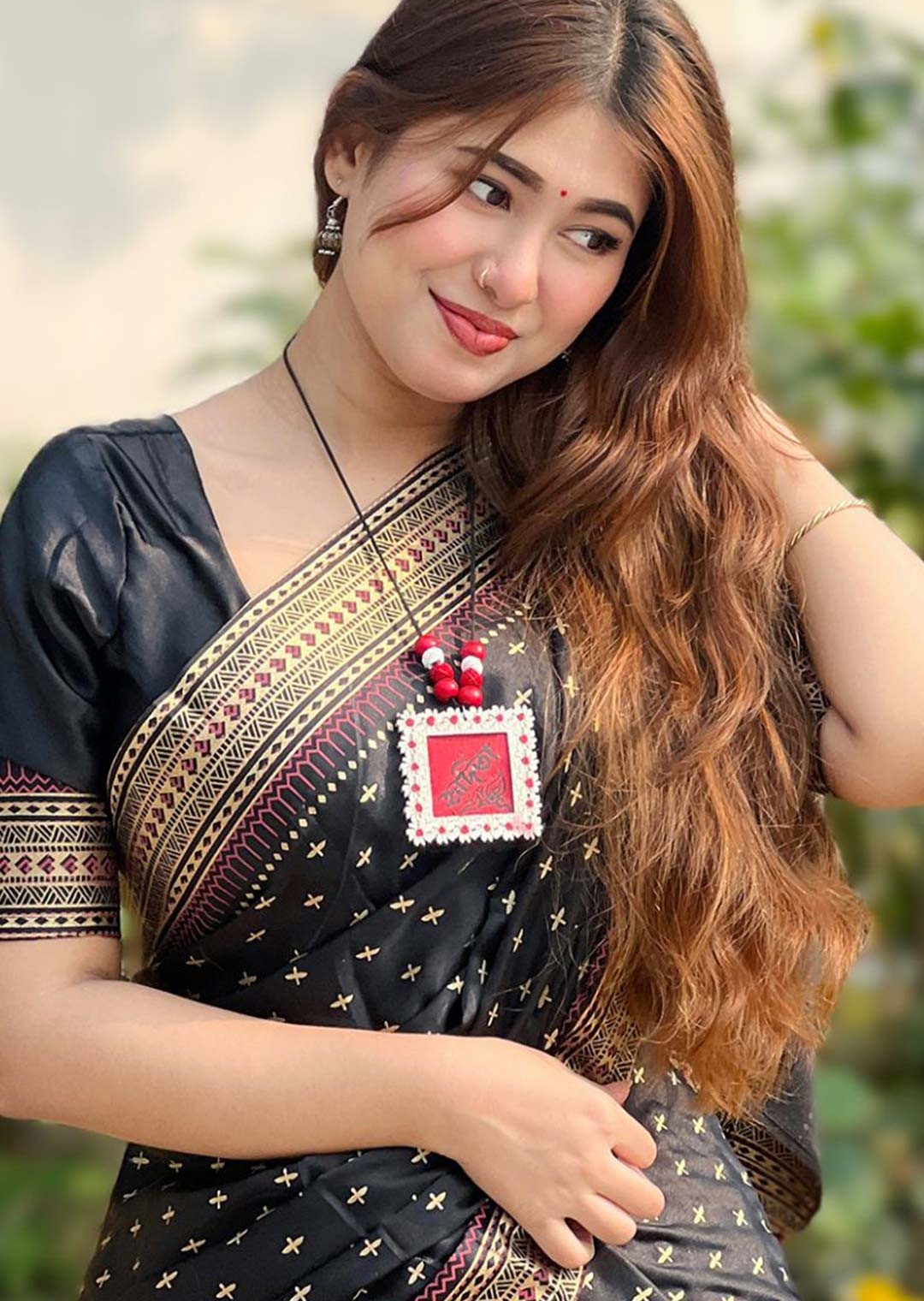 ✅ ১২.৫ হাতের প্রিমিয়াম শাড়ী
